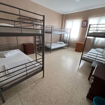 Emile Youth Hostel Gibraltar Ngoại thất bức ảnh