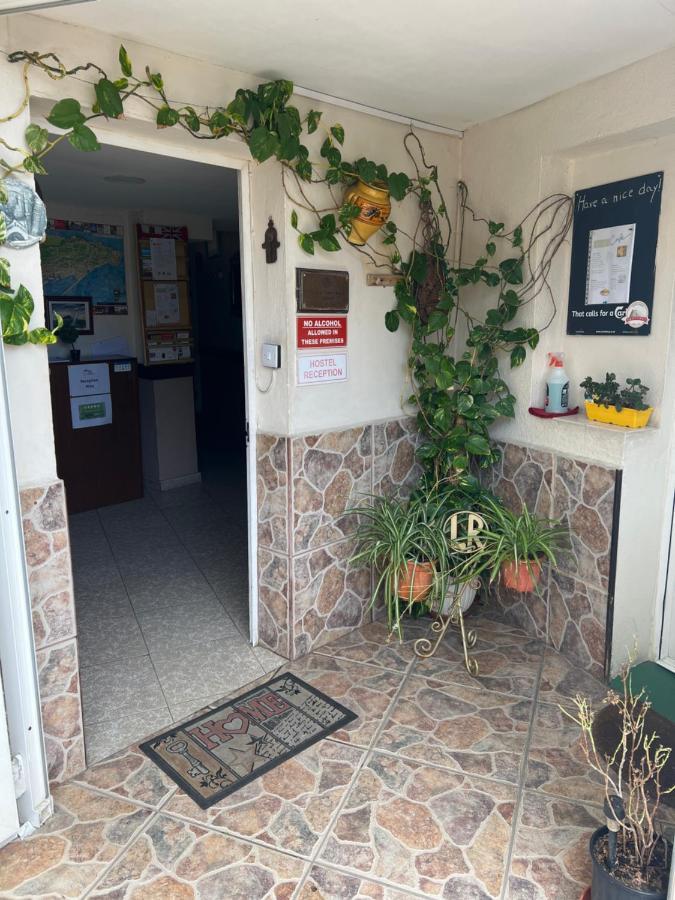 Emile Youth Hostel Gibraltar Ngoại thất bức ảnh
