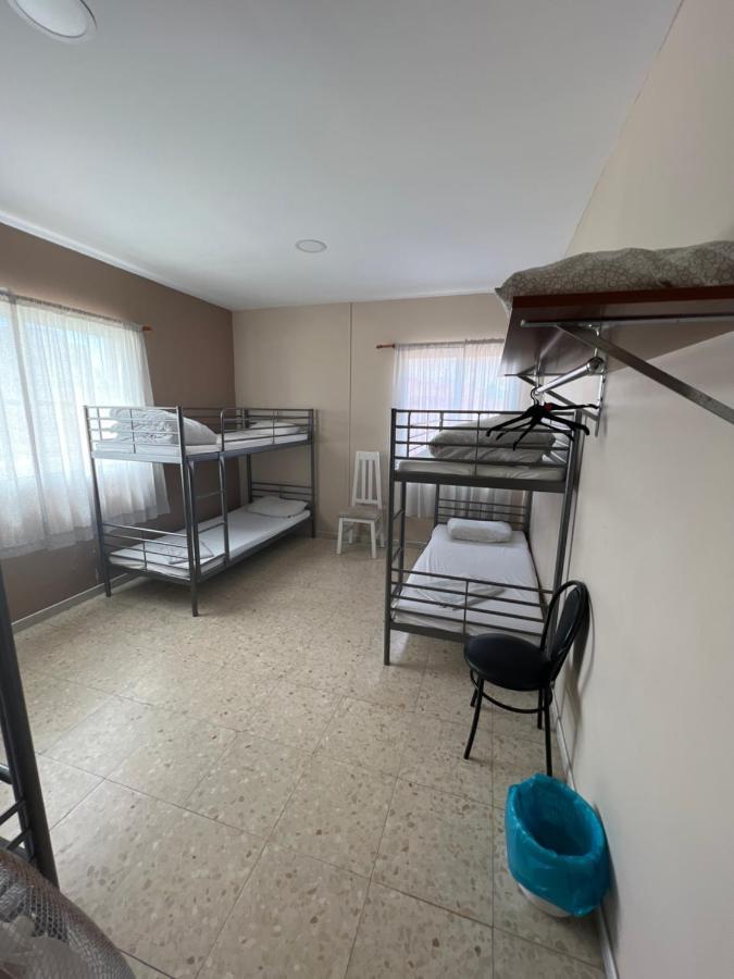 Emile Youth Hostel Gibraltar Ngoại thất bức ảnh